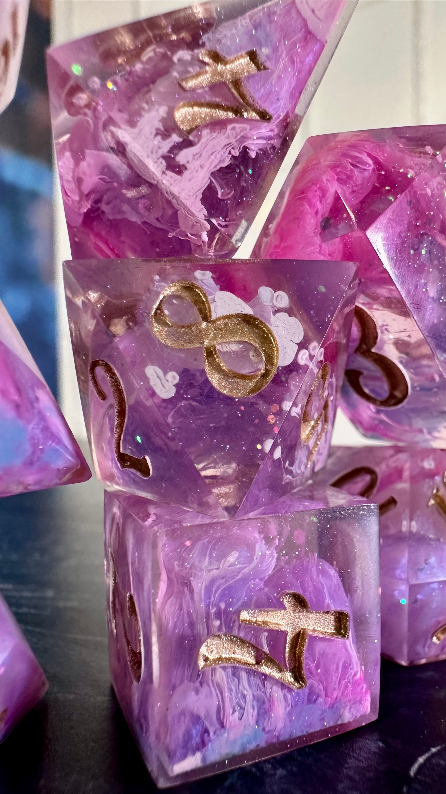 Galinda’s Arrival at Shiz- 8 piece polyhedral dice set (Large)