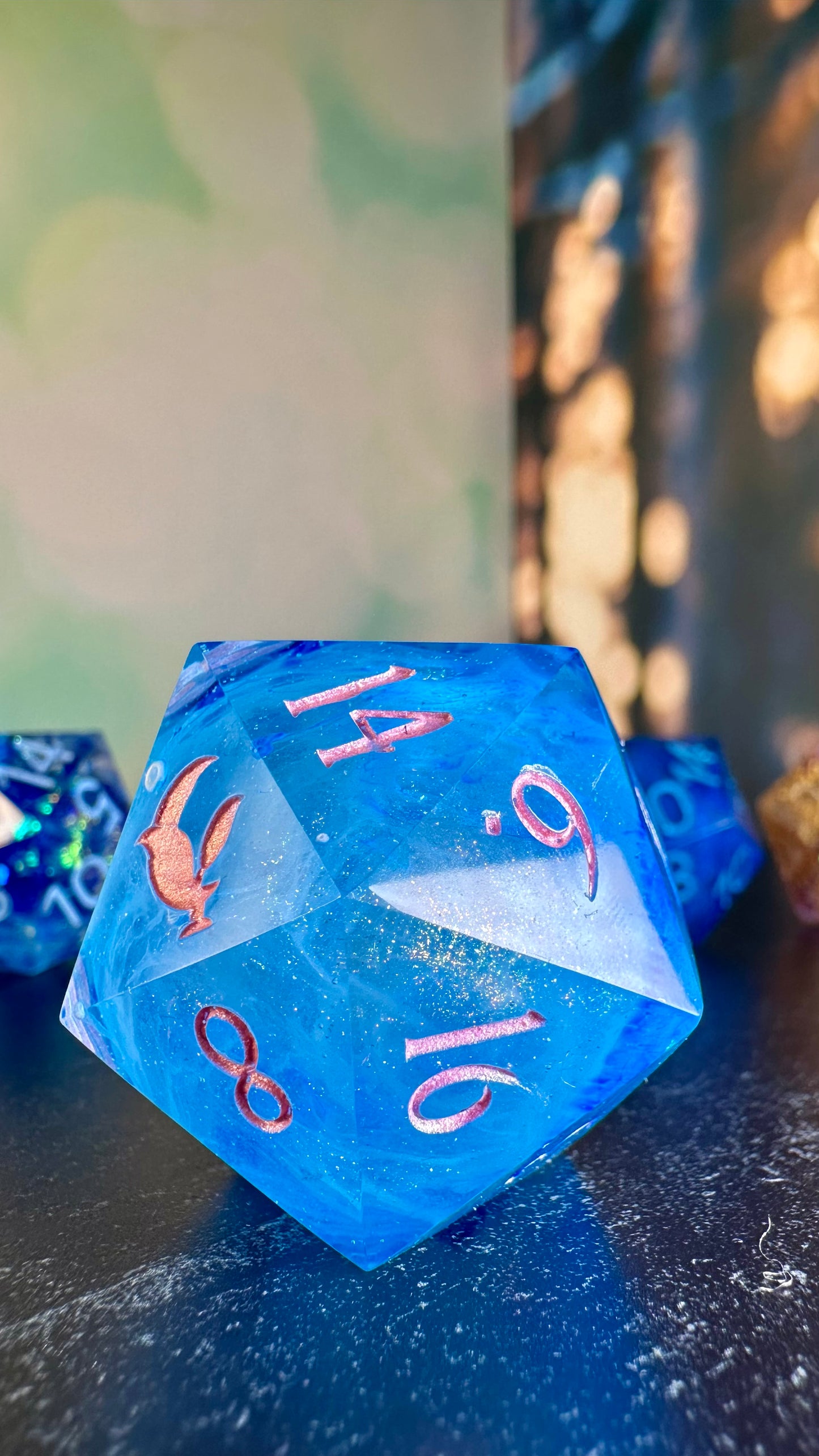 Pearls of the Ocean Queen- 40 MM Logo d20 Chonk