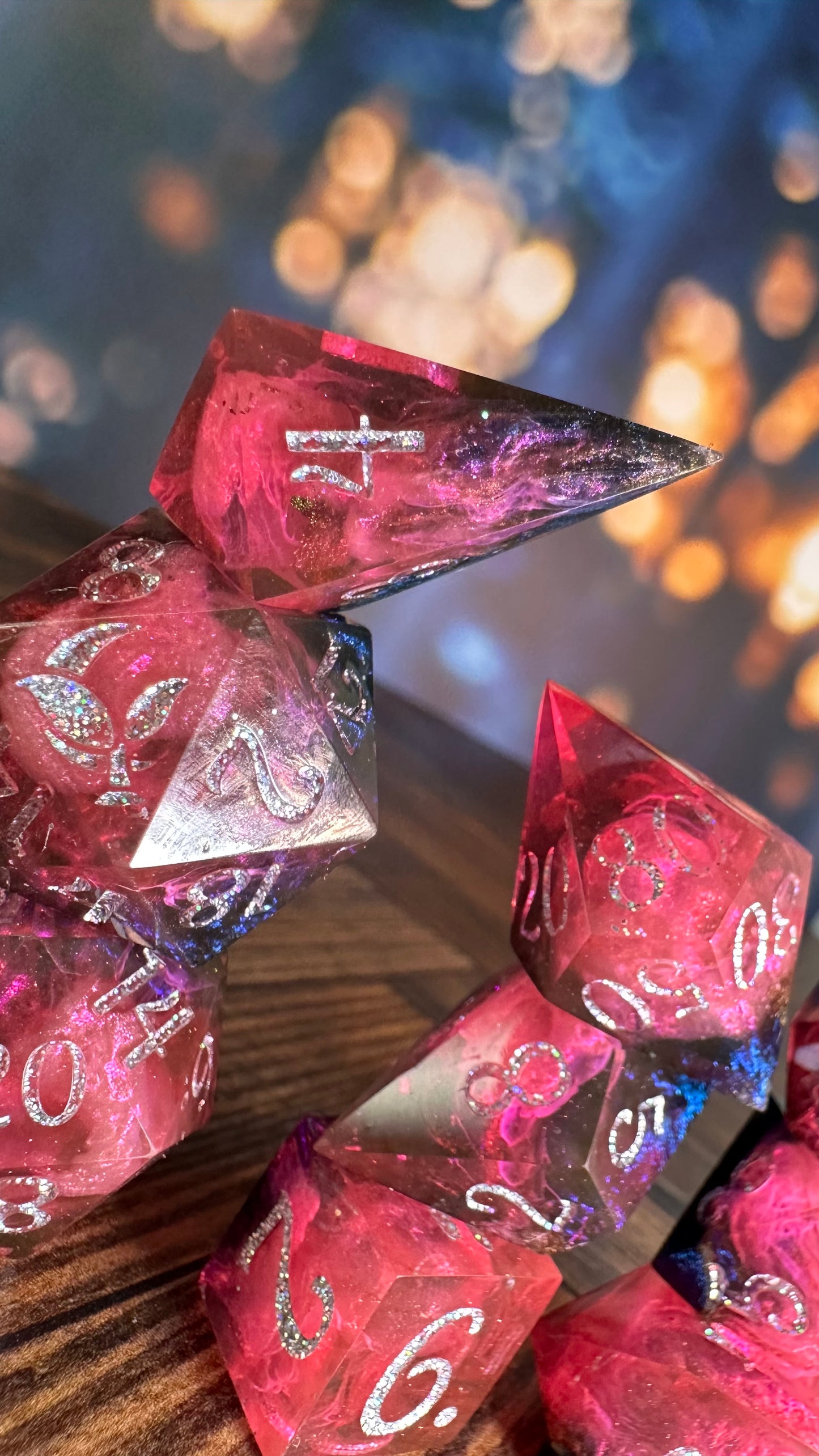 Synth- 8 piece polyhedral dice set