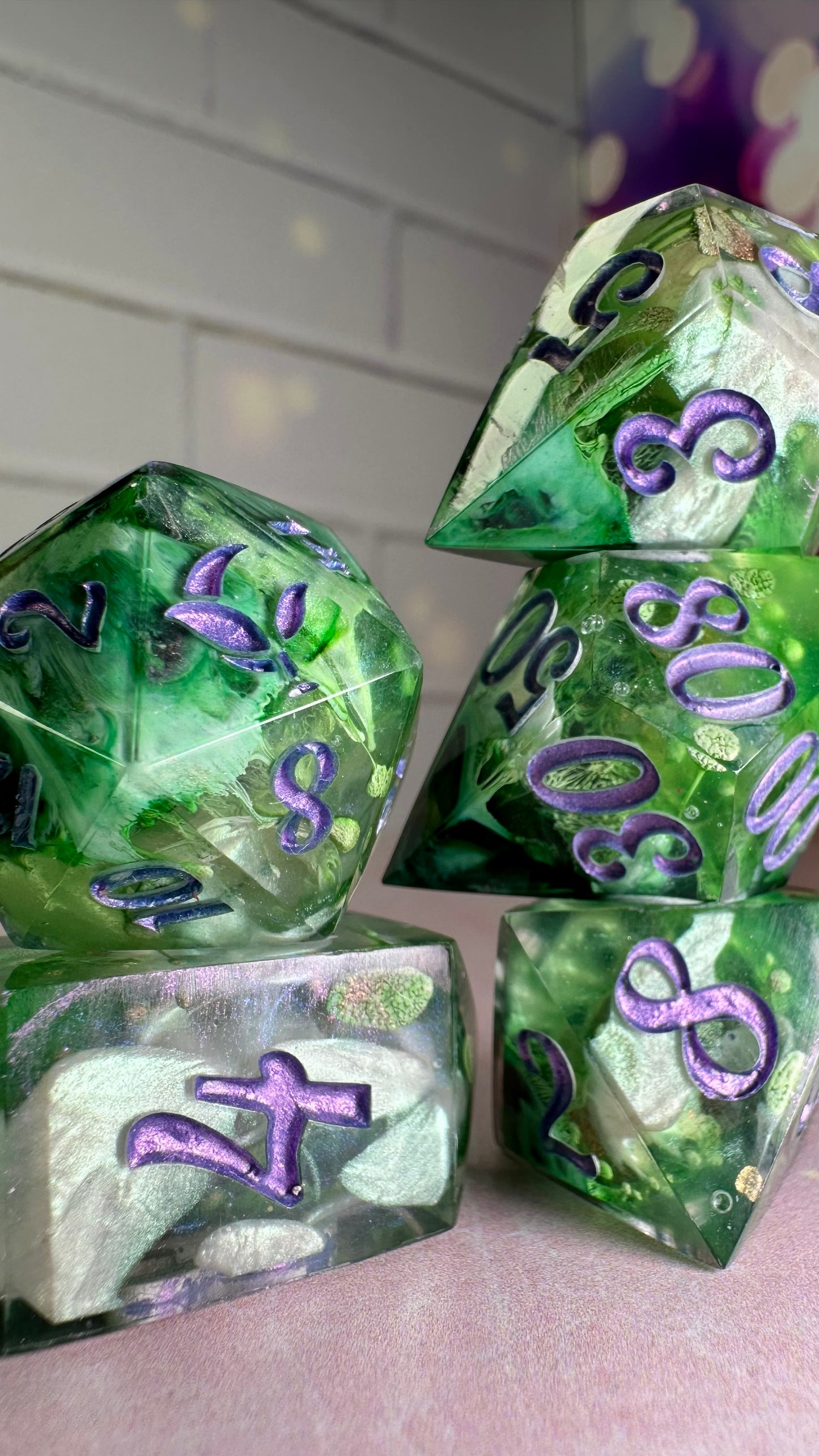 Nicholas Scratch-8 piece polyhedral dice set (Large)