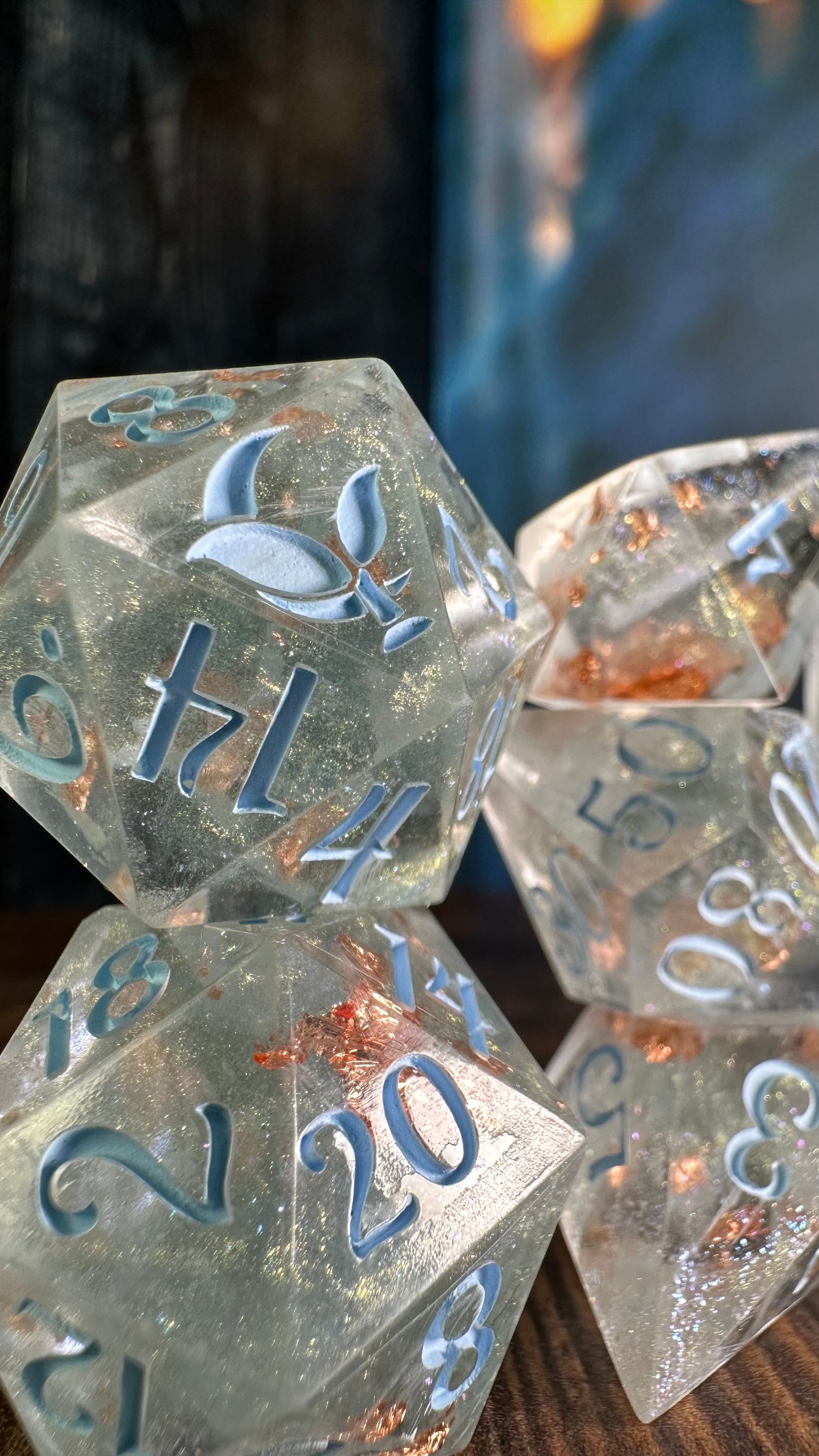 Glass slipper -8 piece polyhedral dice set