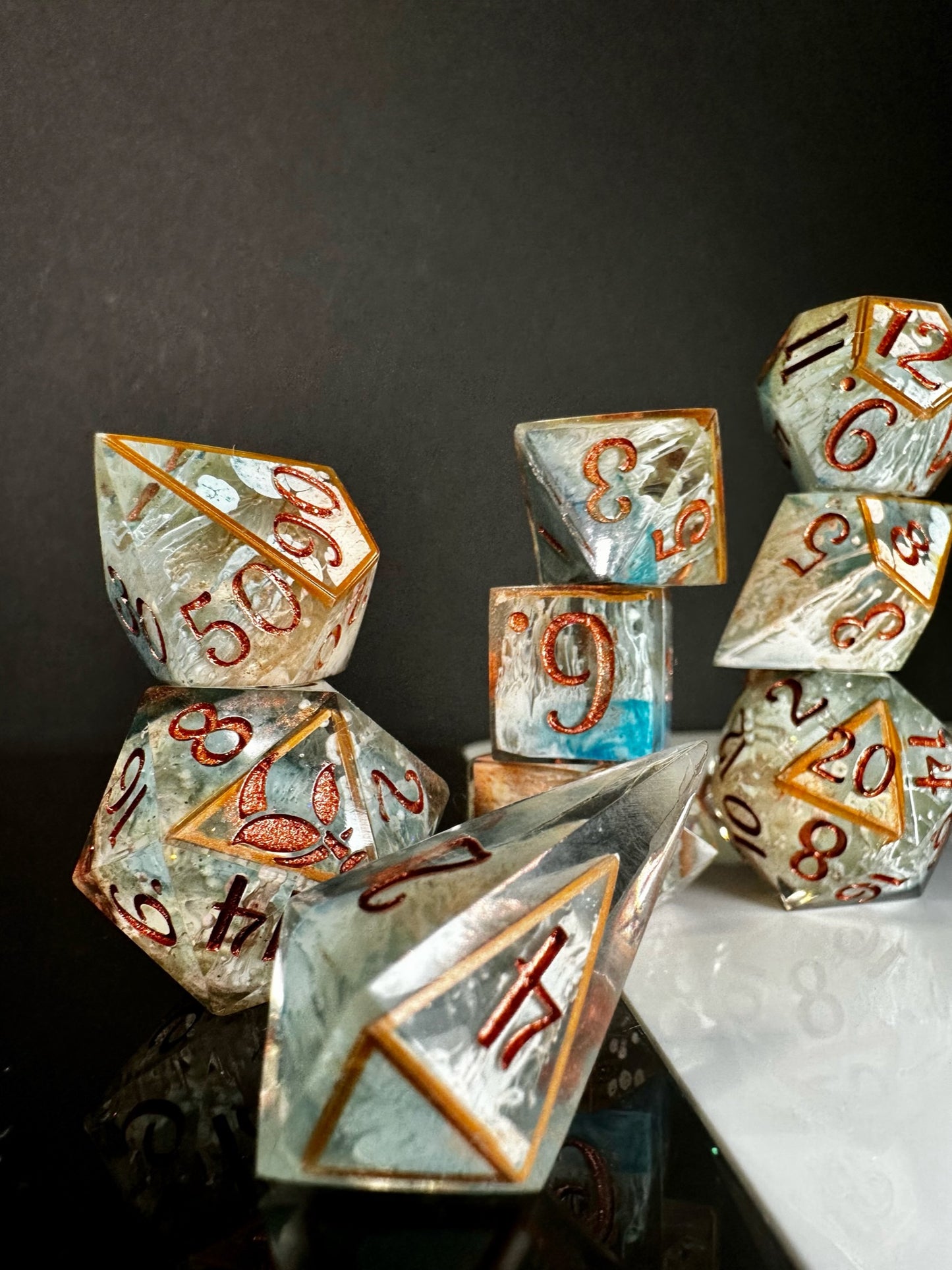 Caged Tendrils-8 piece polyhedral dice set