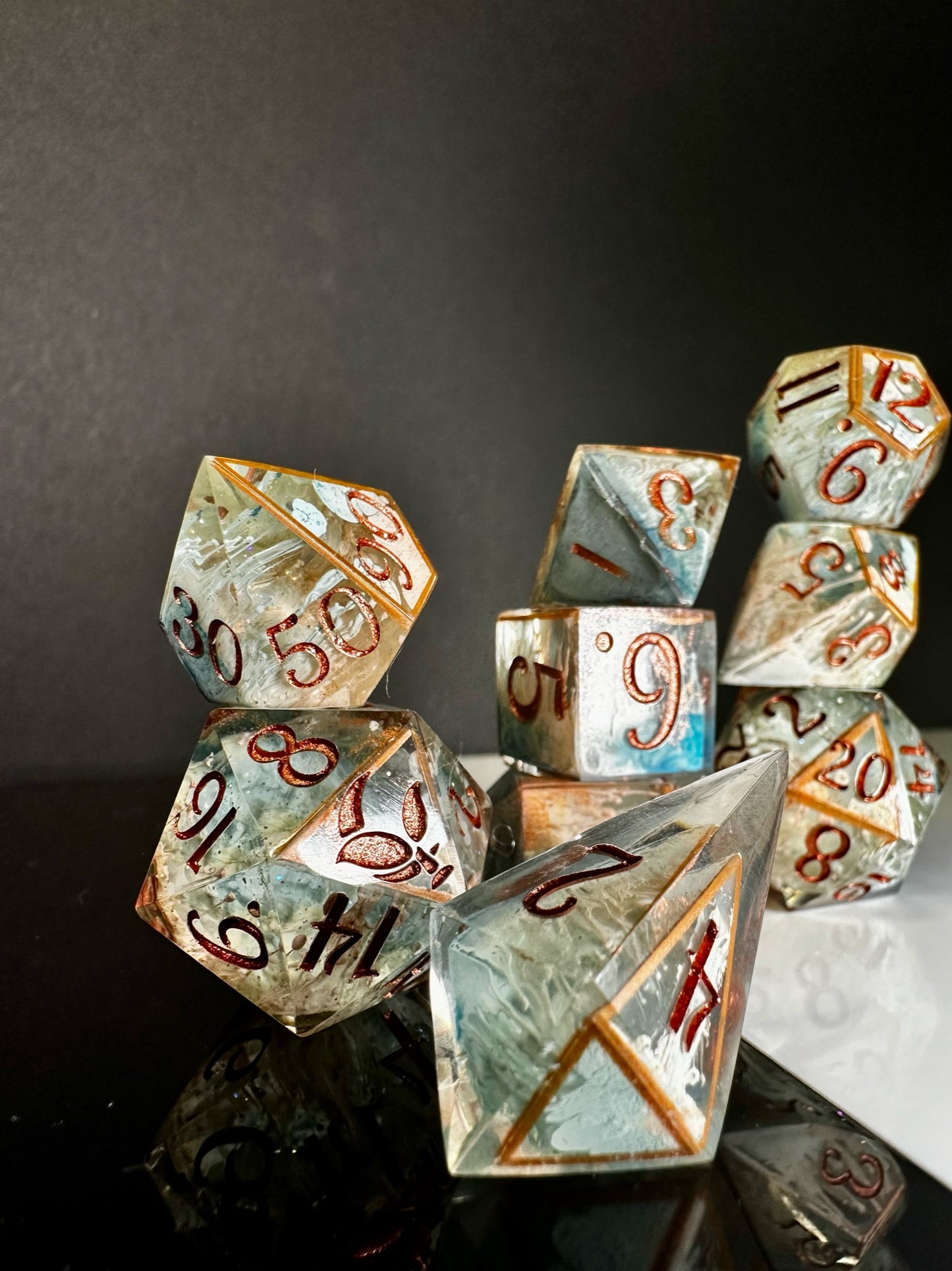 Caged Tendrils-8 piece polyhedral dice set