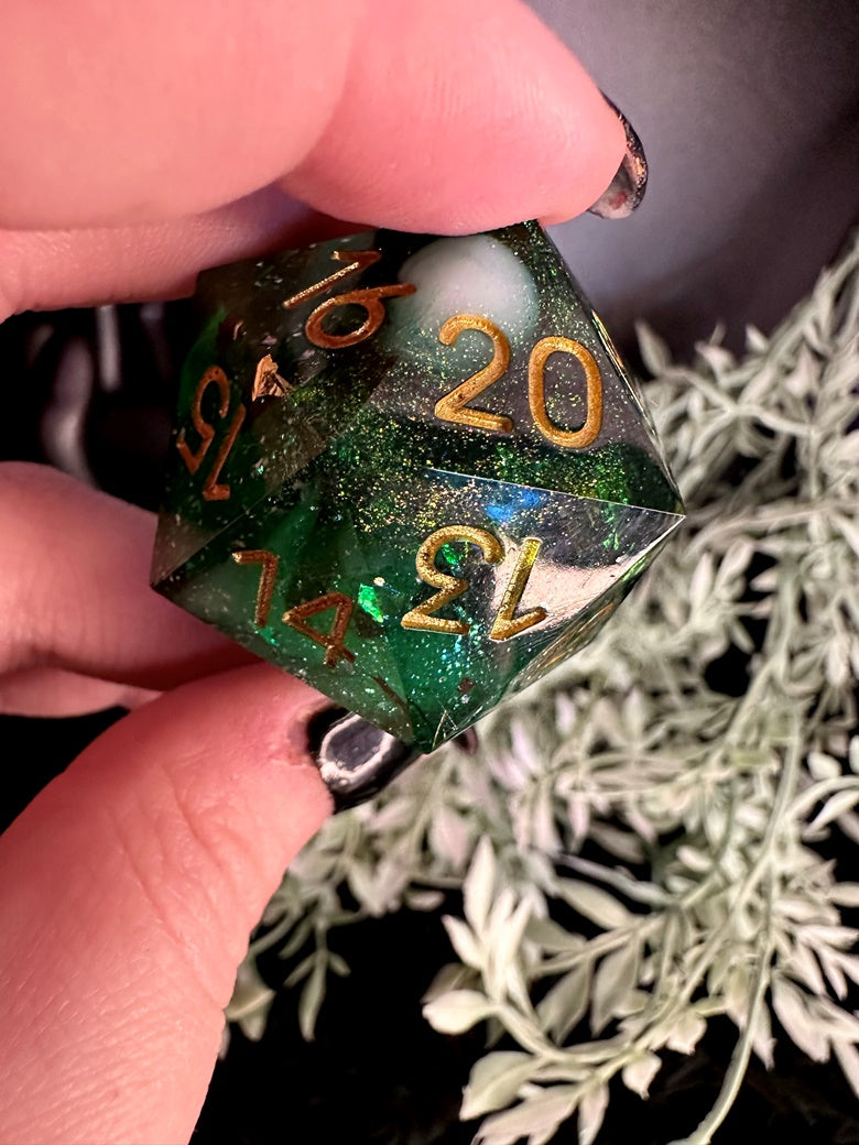 Lady Luck D20 Chonk