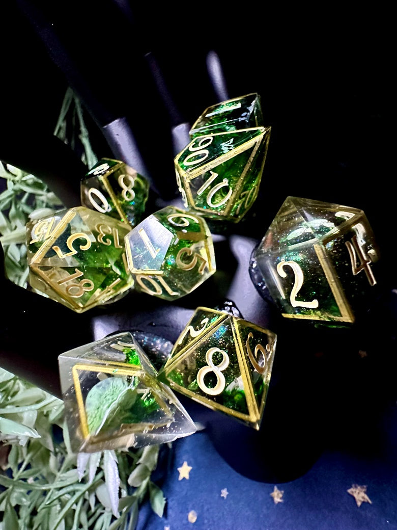 “Poison” 8 piece Polyhedral Dice Set