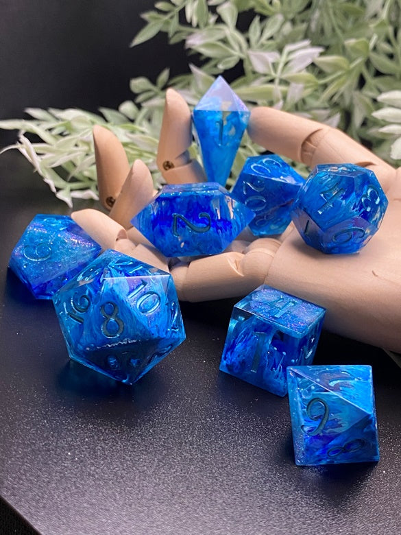 “Undertow” Petri Eight Piece polyhedral dice set