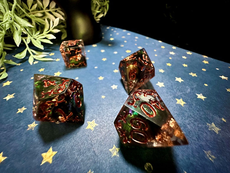 “Fall Foliage” 7 Piece Jumbo Filigree Dice Set (Beta)