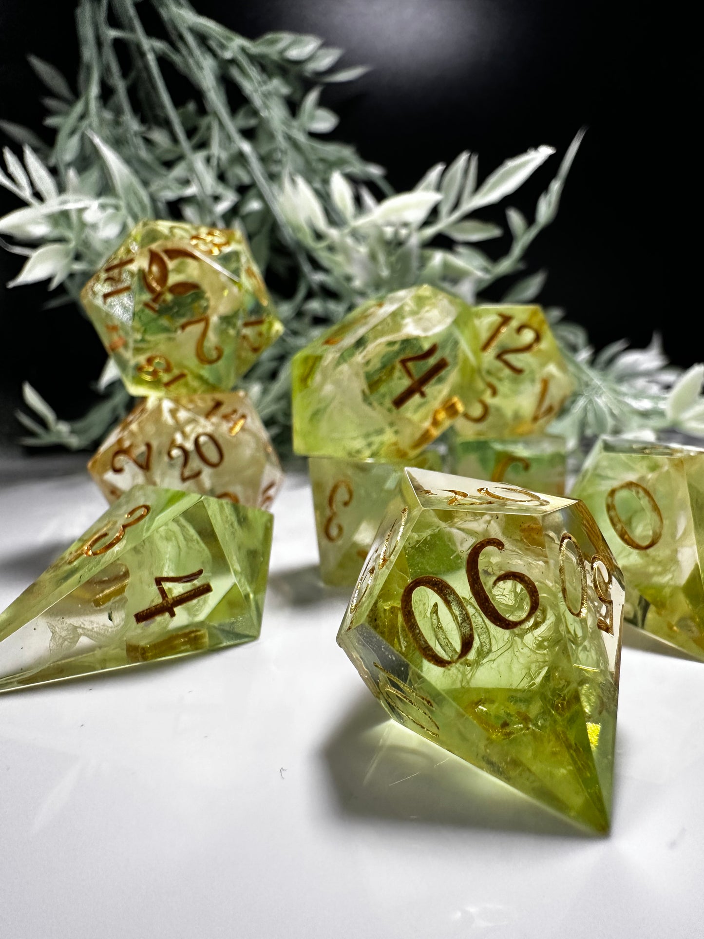 Spring Green-8 piece split color dice set