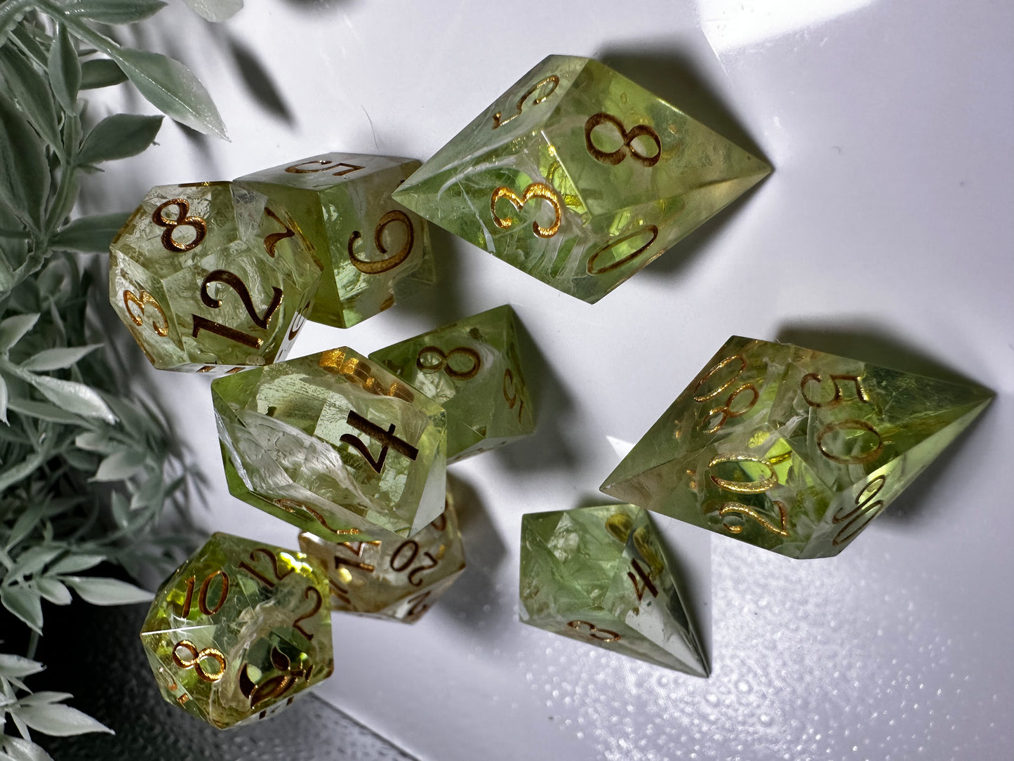 Spring Green-8 piece split color dice set