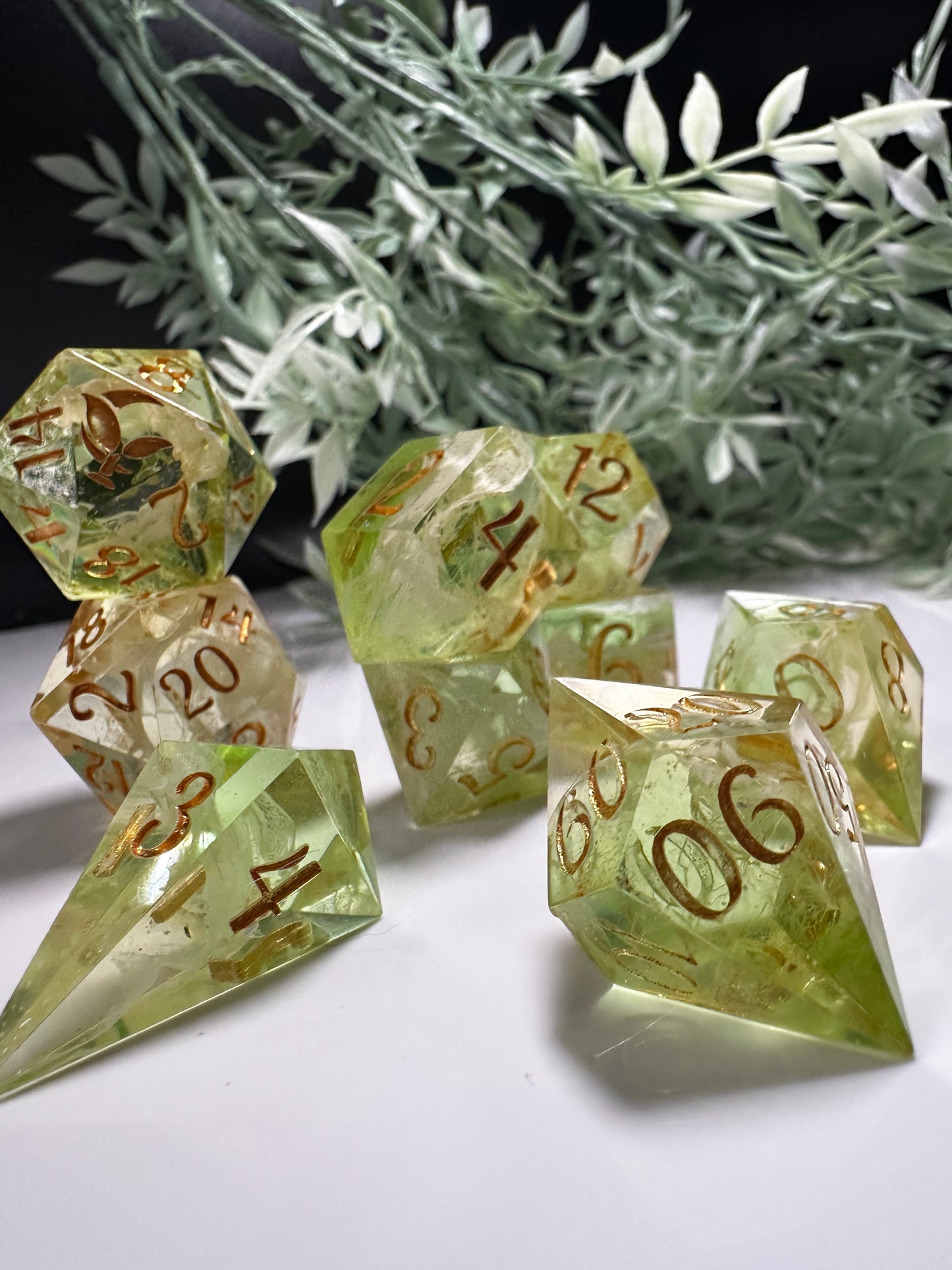 Spring Green-8 piece split color dice set