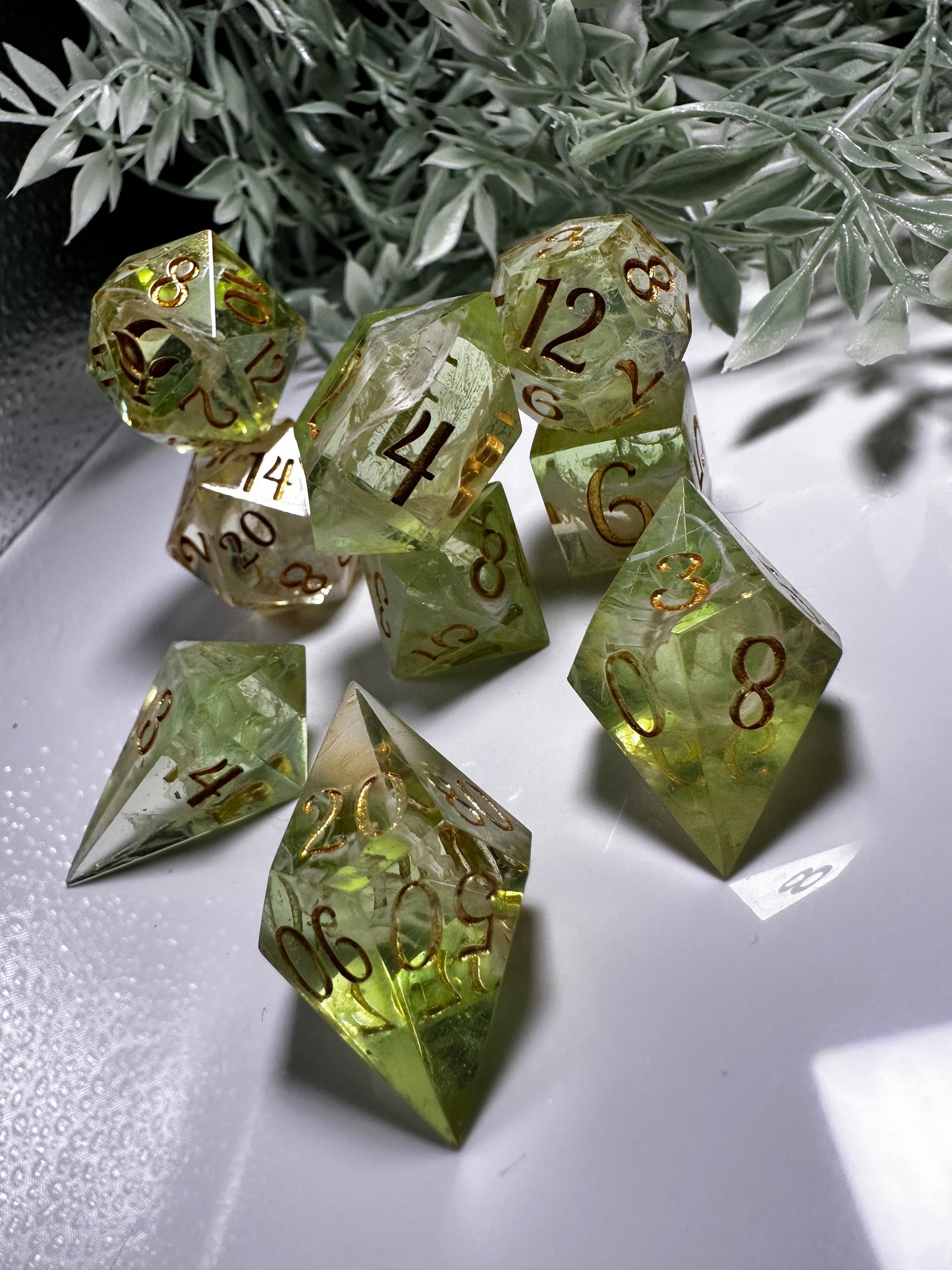 Spring Green-8 piece split color dice set